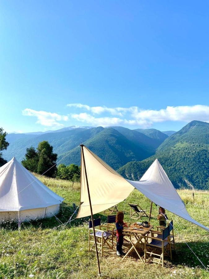 Lodg'Ing Secret Camp Ariege Hotel Lordat Buitenkant foto
